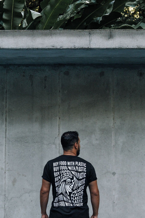 SWIRL FOR THE BETTER SHIRT BLACK